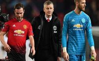 Solskjaer bất lực với De Gea